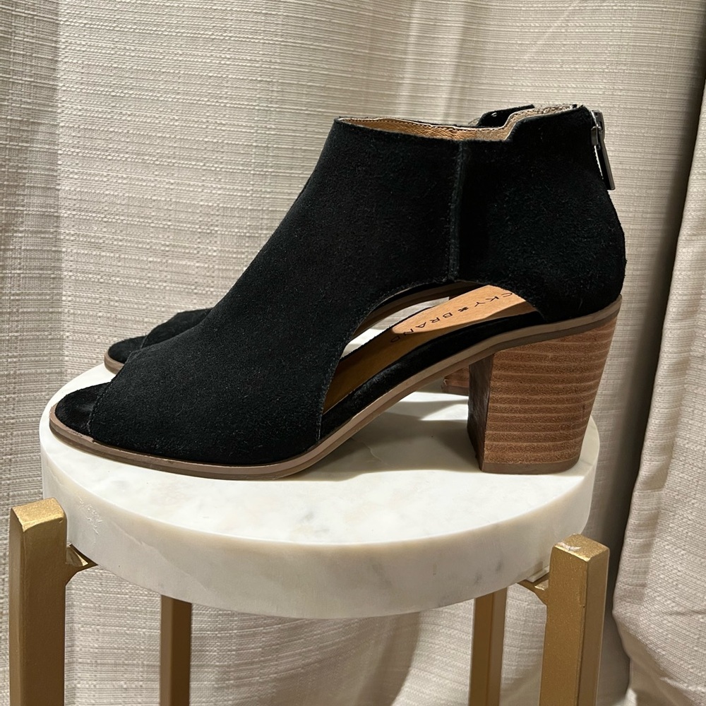 Lucky Brand black faux suede, peep toe, side cutout, 2” high heel, size 7.5